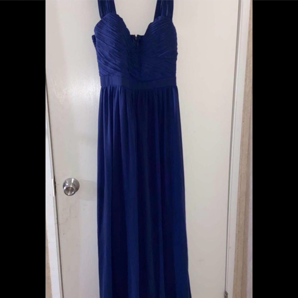 Elegant Blue Evening Gown